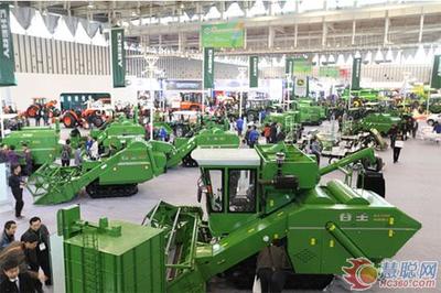 從國(guó)際農(nóng)機(jī)展看開封市農(nóng)機(jī)裝備產(chǎn)業(yè)發(fā)展 機(jī)遇、挑戰(zhàn)與未來(lái)路徑